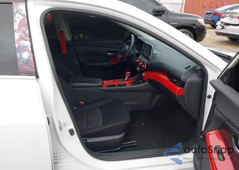 2021 Nissan Sentra Sv Xtronic Cvt z USA, uszkodzony, nr VIN 3N1AB8CV3MY240307